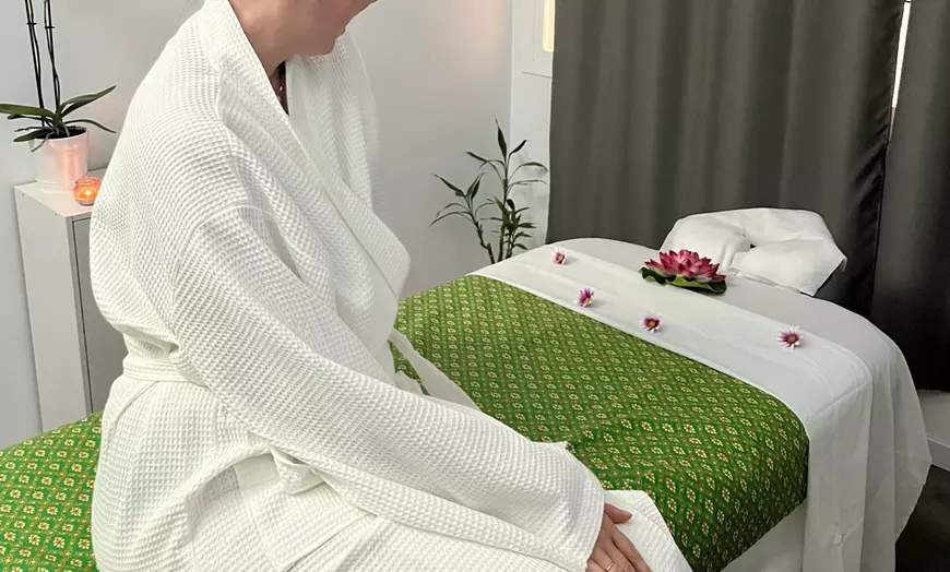 Image 2: Masaje relajante de 30 minutos o tailandés tradicional de hasta 1 h