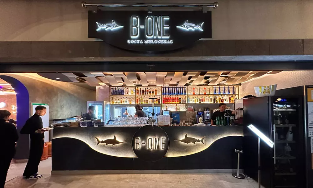 Menú mediterráneo prémium para 2 o 4 personas frente al mar