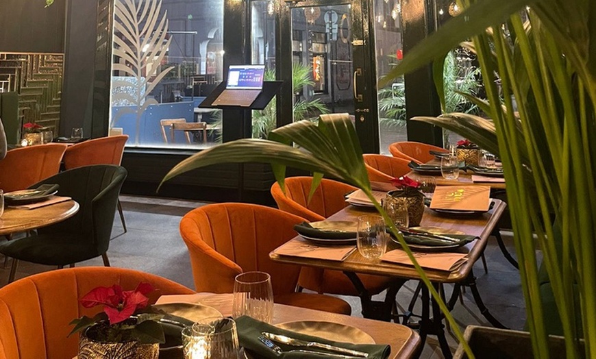 Image 3: Asian Fusion Tapas & Drinks for 2 or 4 at VUDU Worthing