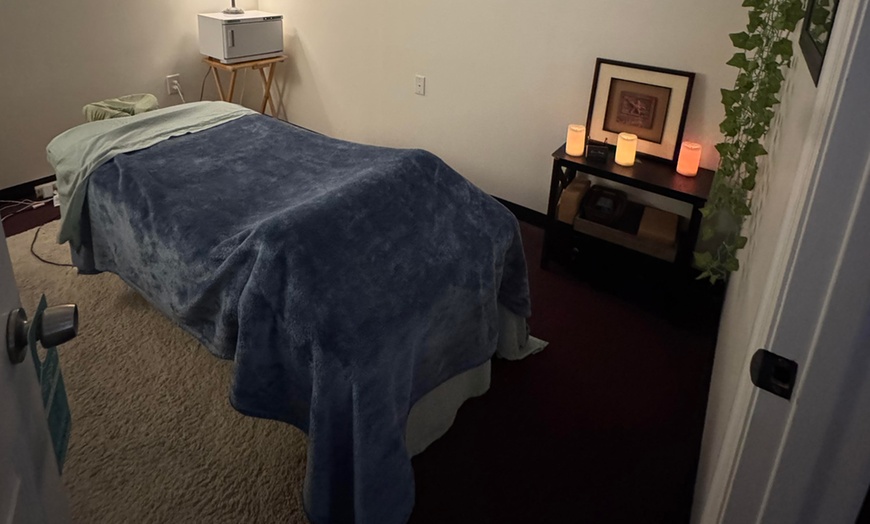 Image 5: Experience Bliss with One 60 or 90 minute Full-Body Massage Session