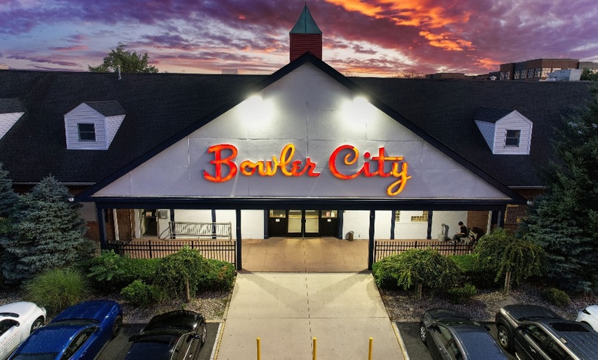 Image 2: Enjoy 60/90 minutes of bowling at Bowler City; Mon-Thu or Friday
