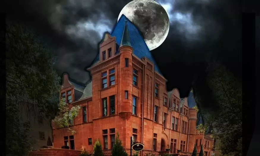 Spooky & High: CannaBoos Haunted 420 Denver Ghost Tour (1–4 People)