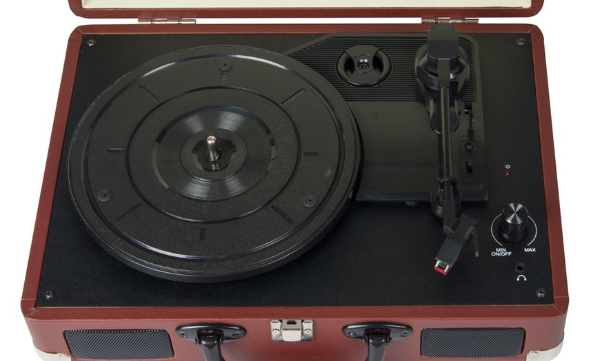 Image 9: Retro Briefcase Turntable