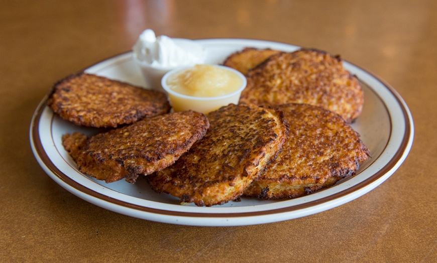 Image 14: Get $30 or $50 to Spend on Food and Drink at Canter's Deli