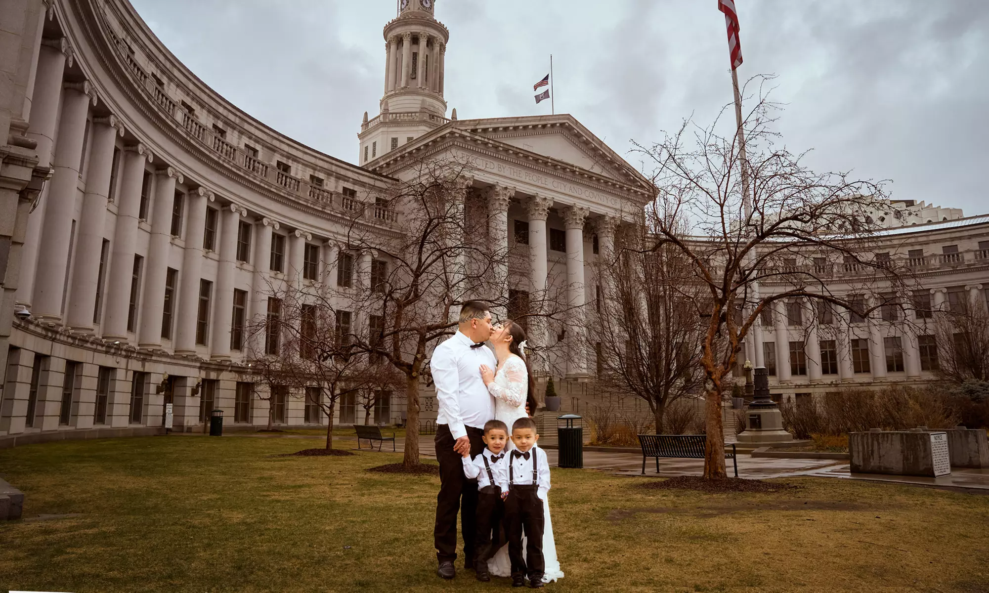 Creative Studio 60 or 90-Minute Photoshoots with Professional Lighting