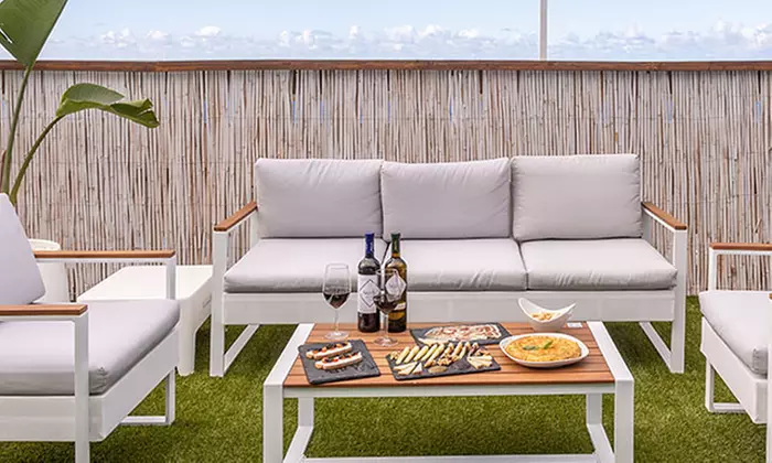 Acceso con comida y bebida a rooftop con opción a mojito para 2