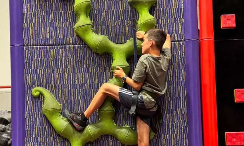 Enjoy a Fun-Filled 1 Hour and 15 Mins Climbing Experience