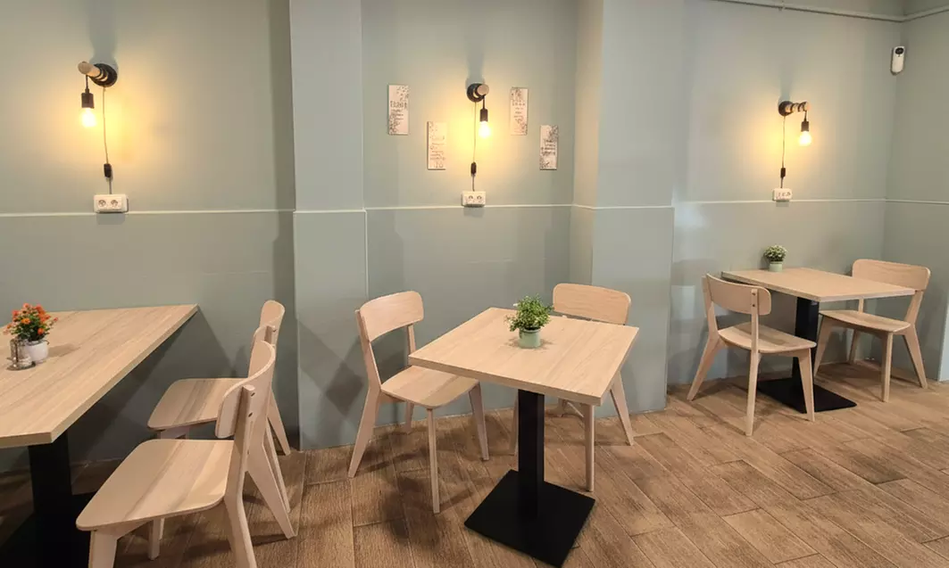 Menú mediterráneo con entrante, principal, postre y bebida para 2 o 4