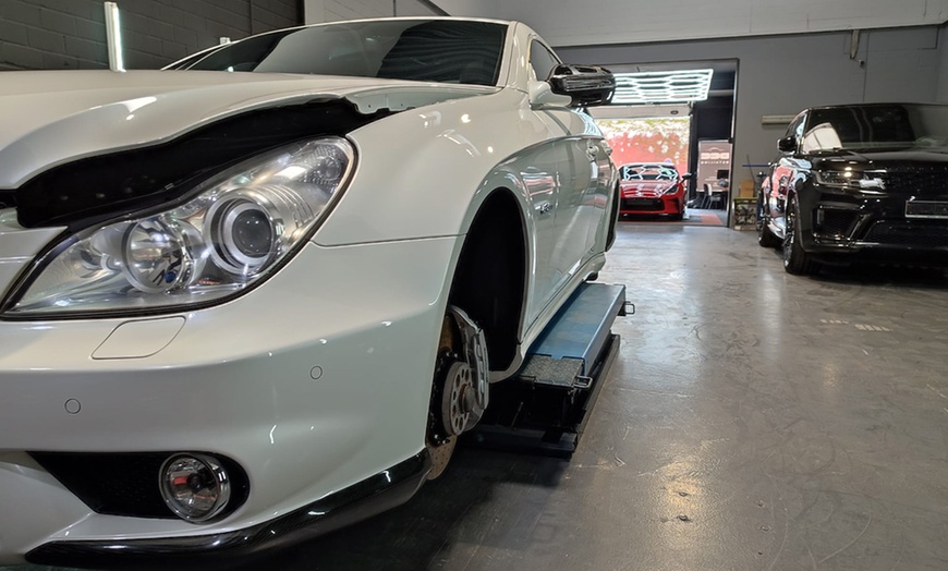 Image 3: Basic oder Premium PKW Innen- und Außenreinigung für 1 Fahrzeug