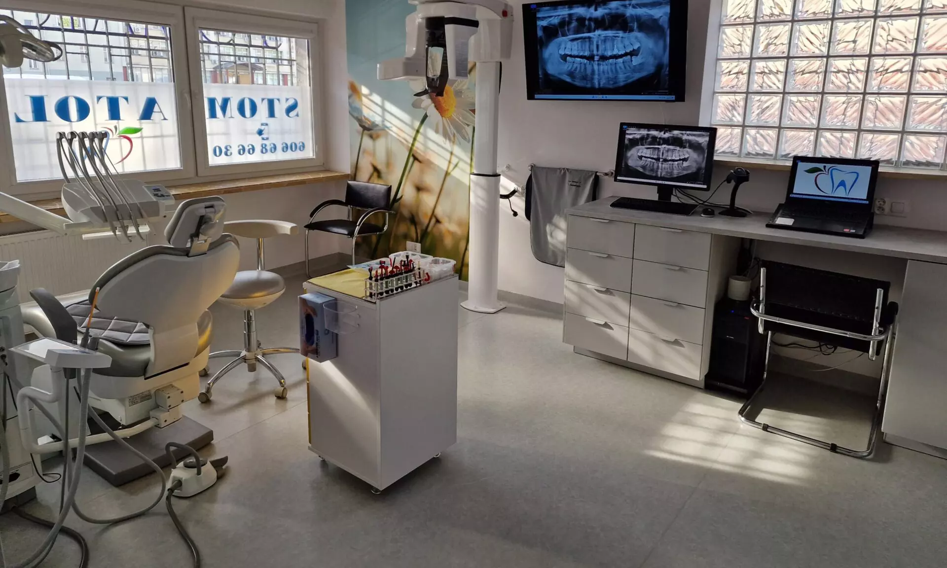 Skaling, piaskowanie, polerowanie, fluoryzacja i więcej w Stomadent