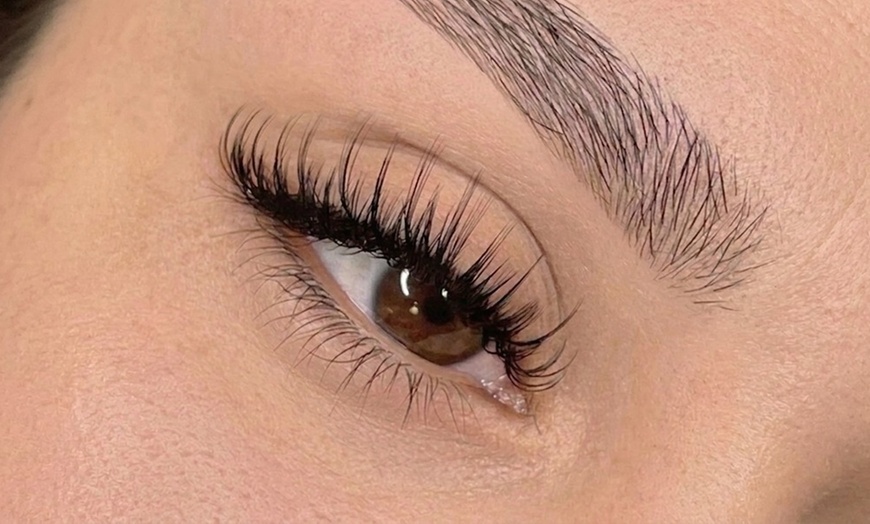 Image 2: Professional Eyelash Lift Treatments