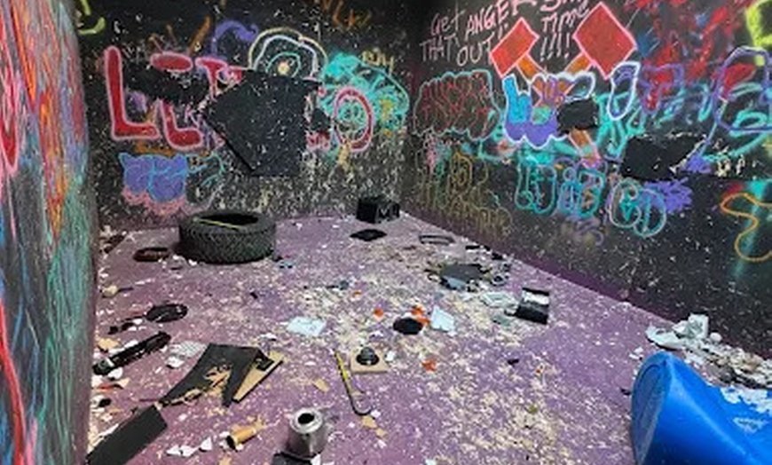 Image 7: Axe Throwing & Smash Room Fun - San Francisco Bay Area