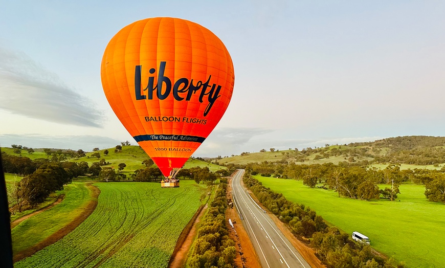 Image 8: Midweek Hot Air Balloon Flight with Breakfast & Transfer; Avon Valley