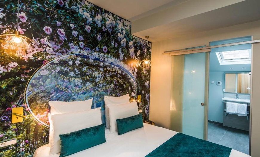 Image 3: Near Paris: double room with breakfast