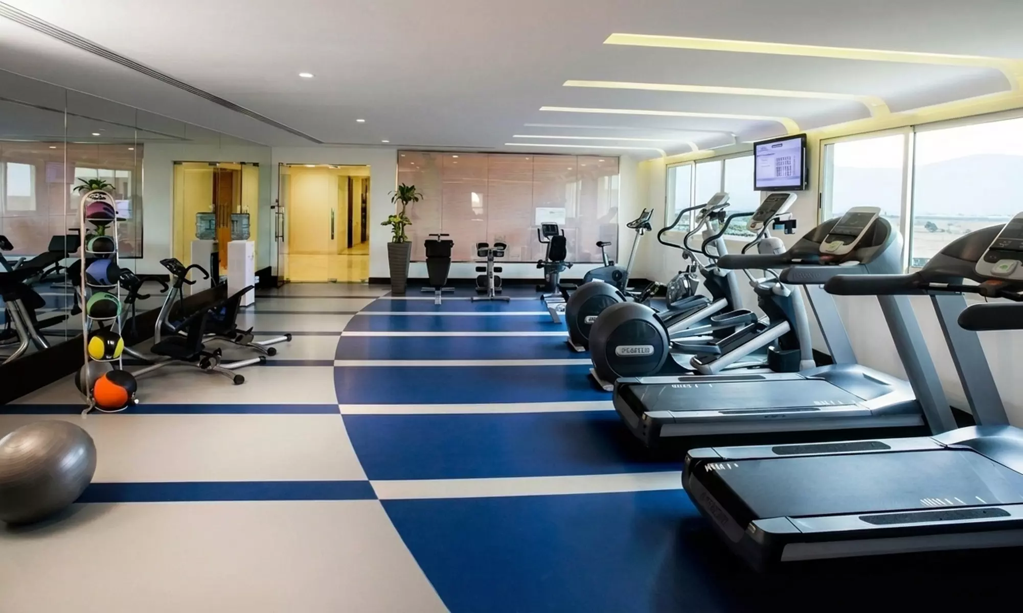 5* Dubai: 36 or 72-Hour Staycation with Breakfast & Facilities Access