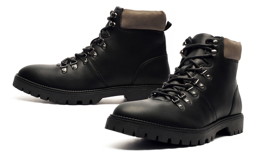 Image 2: Debenhams Hawley Men's Hiker Boots