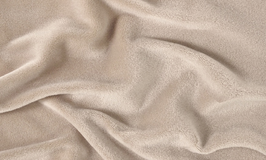 Image 28: Funda impermeable de terciopelo de poliéster para sillón o sofá