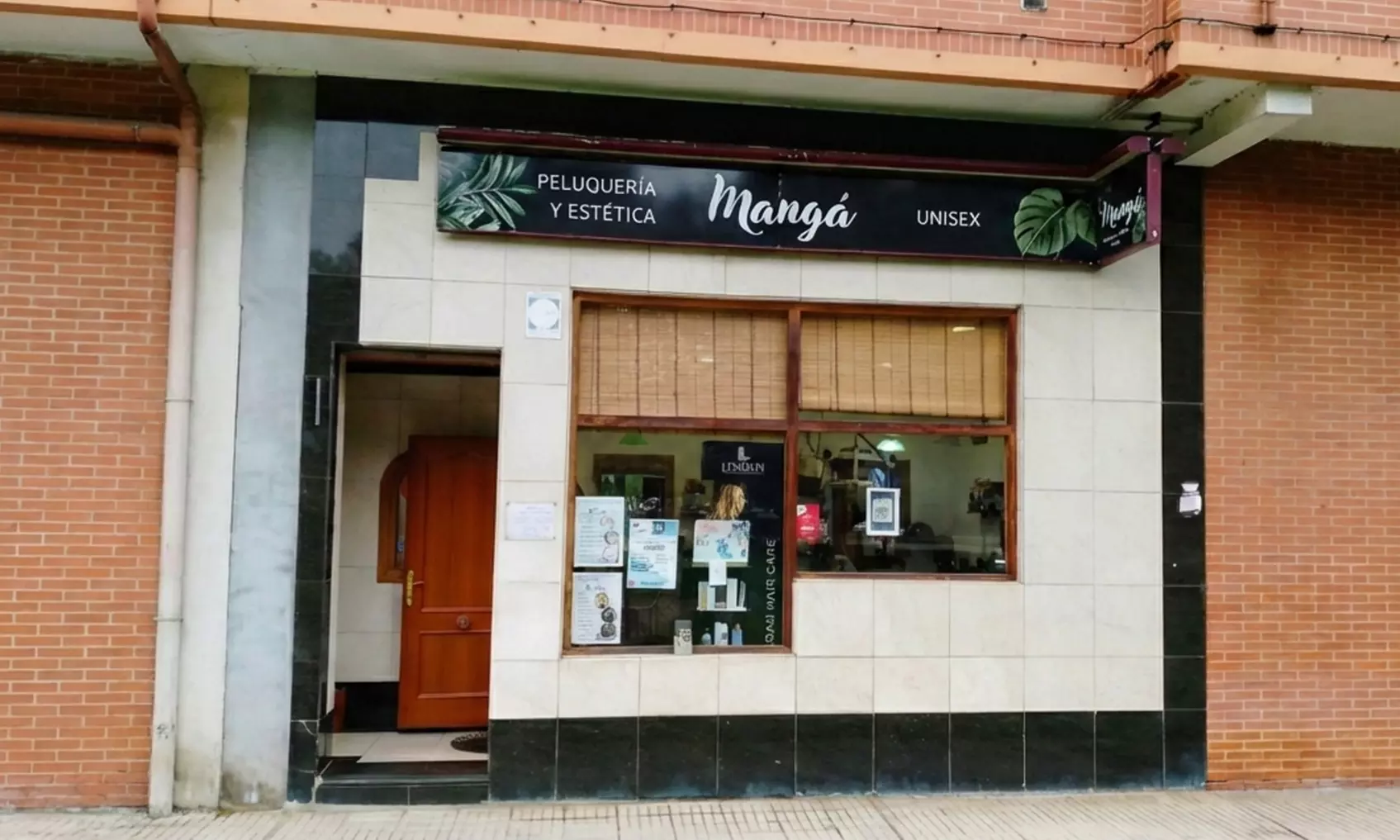 Chao frizz: alisado de queratina con corte de pelo o saneado de puntas