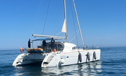 Para 1 persona: Excursión en catamaran desde puerto marina benalmadena - Oceanautic