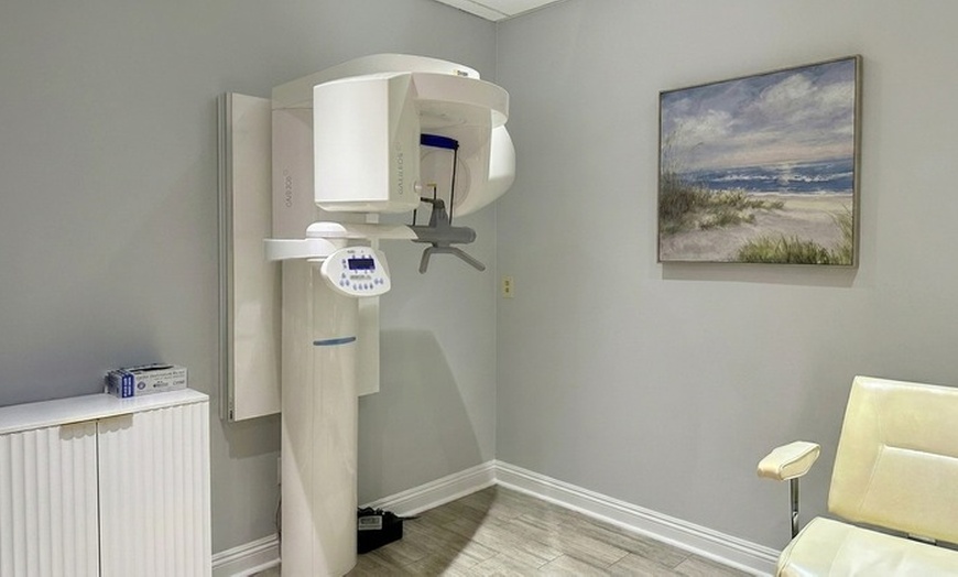 Image 3: Dental Checkups for One, Two, or Three People