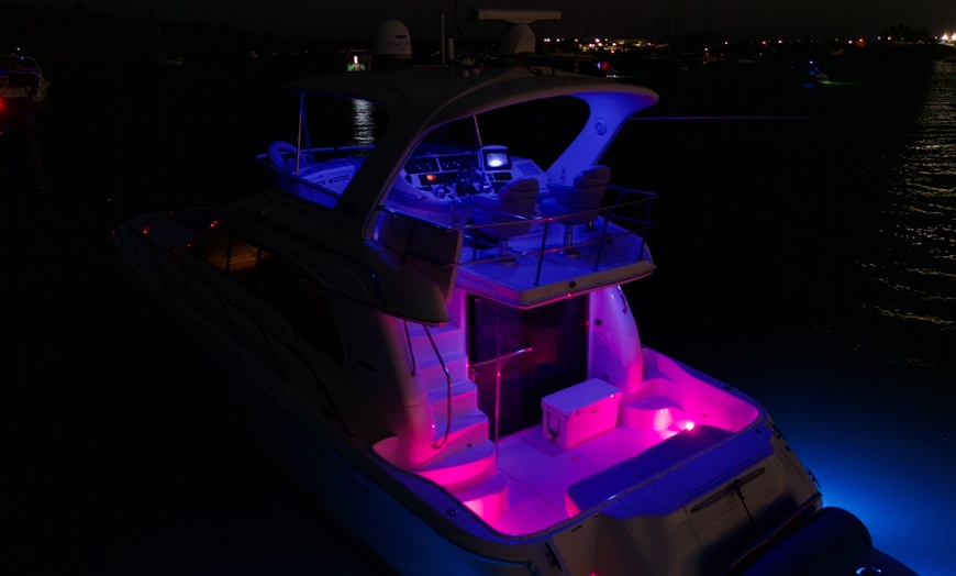 Image 7: Night Yacht Party Deals & Discounts in Miami Beach