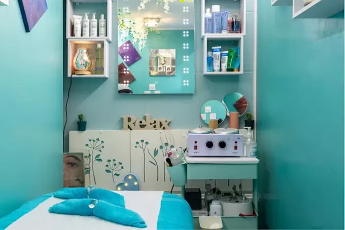 Hollywood or Brazilian Hot Wax