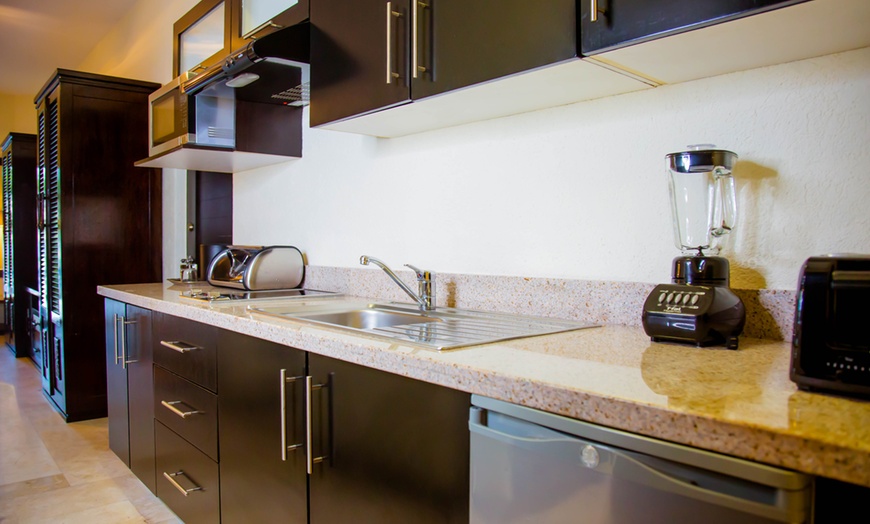 Image 6: Cabo Suites with Pacific Ocean Views