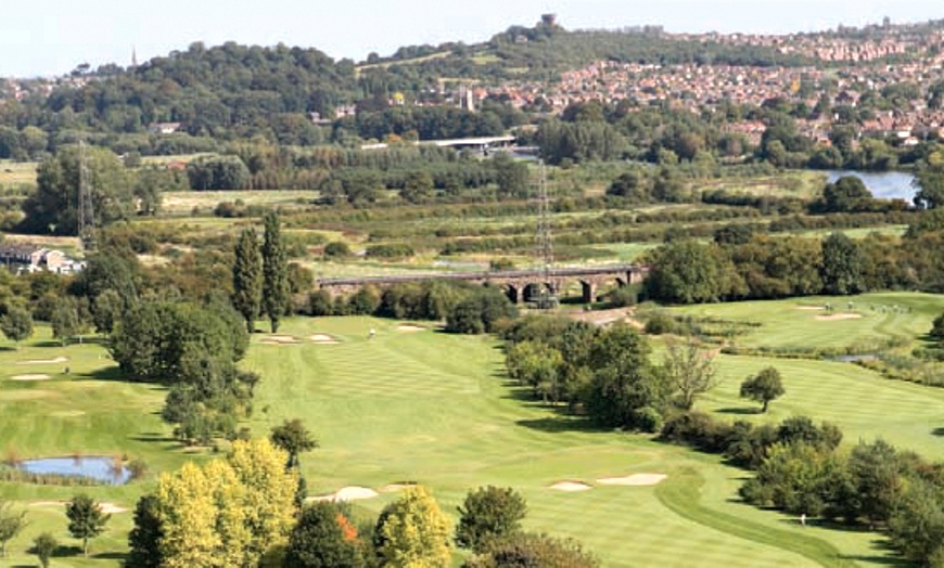 Image 3: Nine Holes and 30 Range Balls