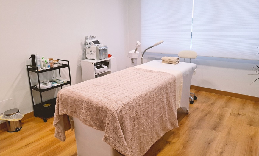 Image 3: Limpieza facial profunda con opción a tratamiento o higiene avanzada