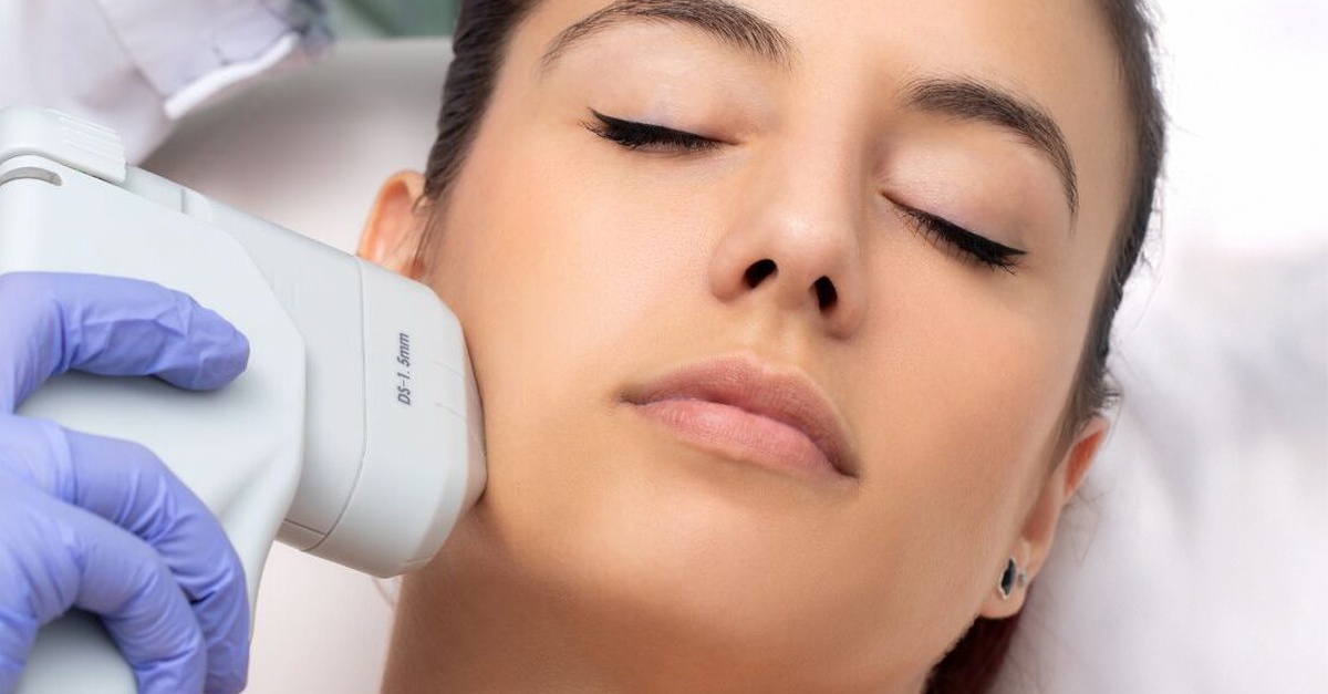 Tratamiento facial HIFU con vitaminas en Asturias