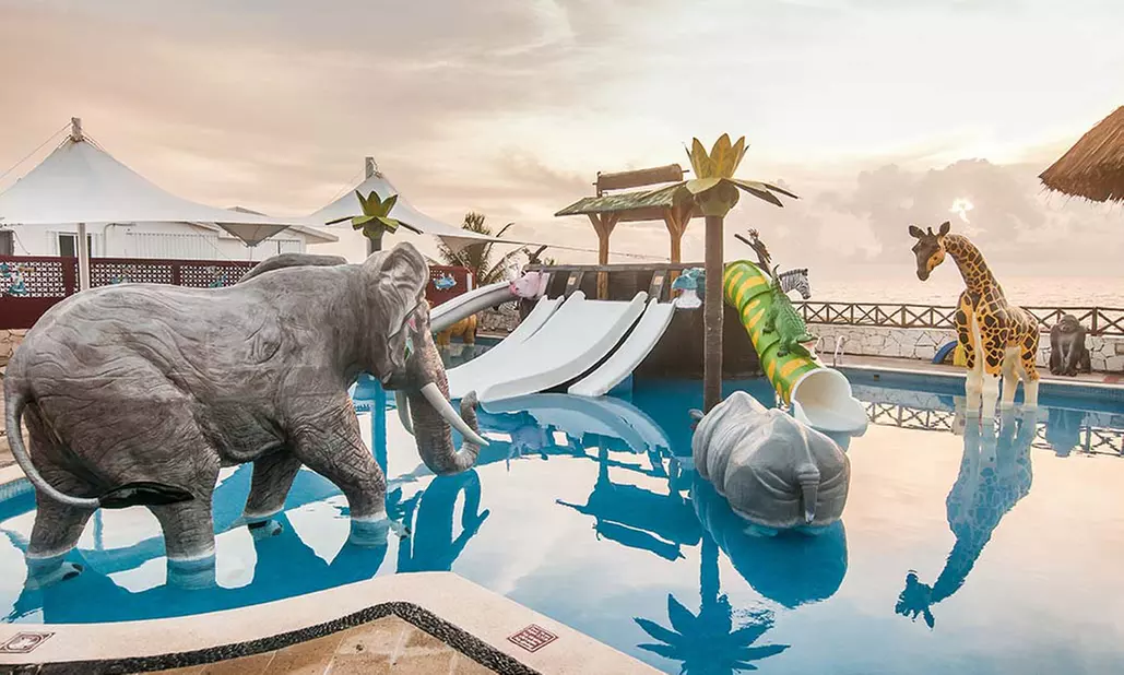 5-Star All-Inclusive Beachfront Stay 