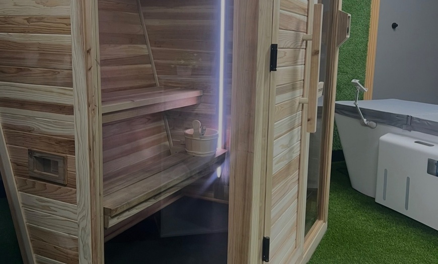 Image 4: 30-Min Cold Plunge, Sauna & Red Light Therapy Sessions (1, 2 or 3)