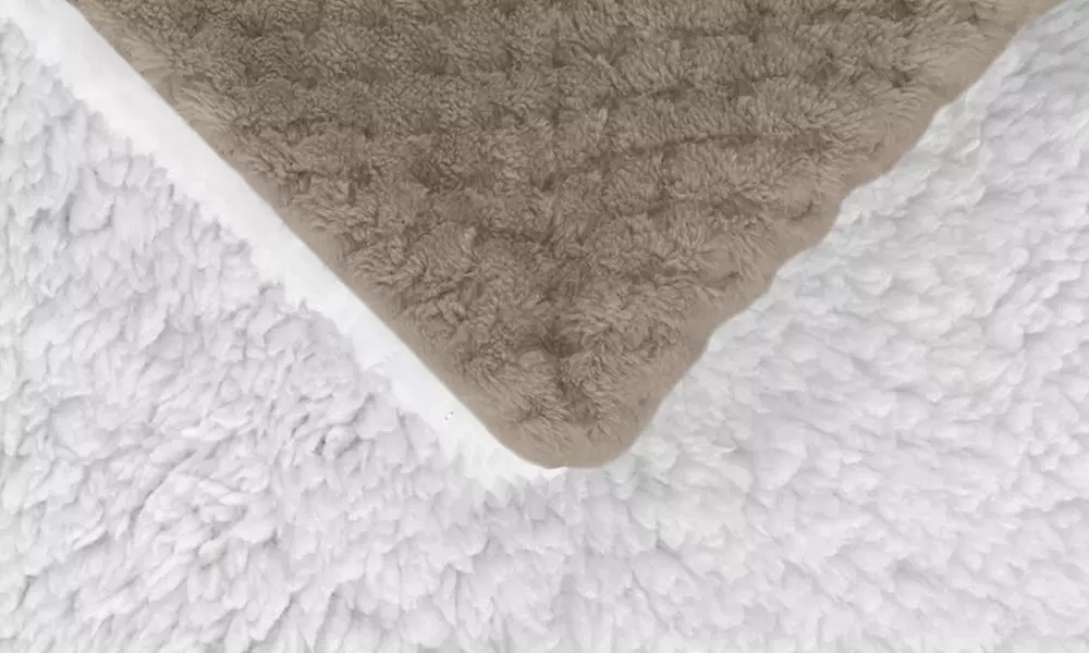 Coperta elegante in sherpa lavorato a maglia