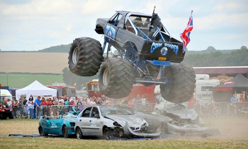 Image 2: Vintage Steam Fair For Two