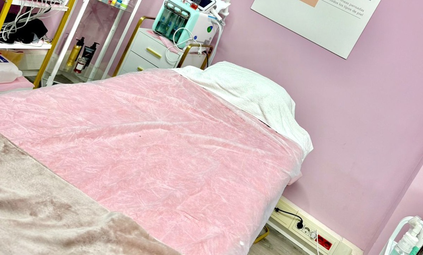 Image 5: Higiene facial, exfoliación con punta de diamante y máscara LED