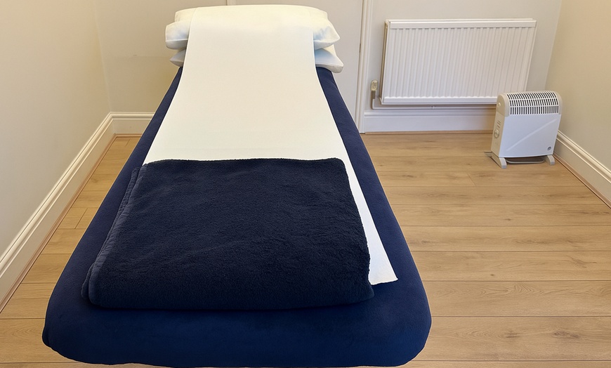 Image 5: Indulge in a 30, 60 or 90 Minute Pampering Package /Facial / Massage