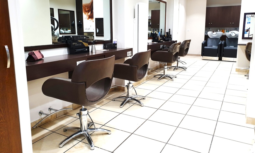 Image 1: Forfait coiffure avec Salon Mya Isaï Coiffure - Paris 18