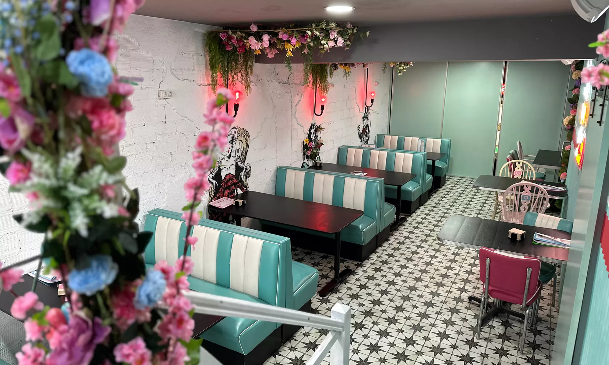 Menú de brunch para 2 o 4 con platos dulces y salados y bebidas