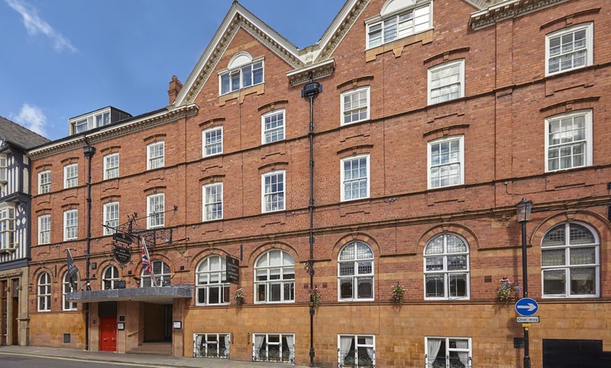 Image 6: Chester: Standard Double Room with Bottle of Prosecco