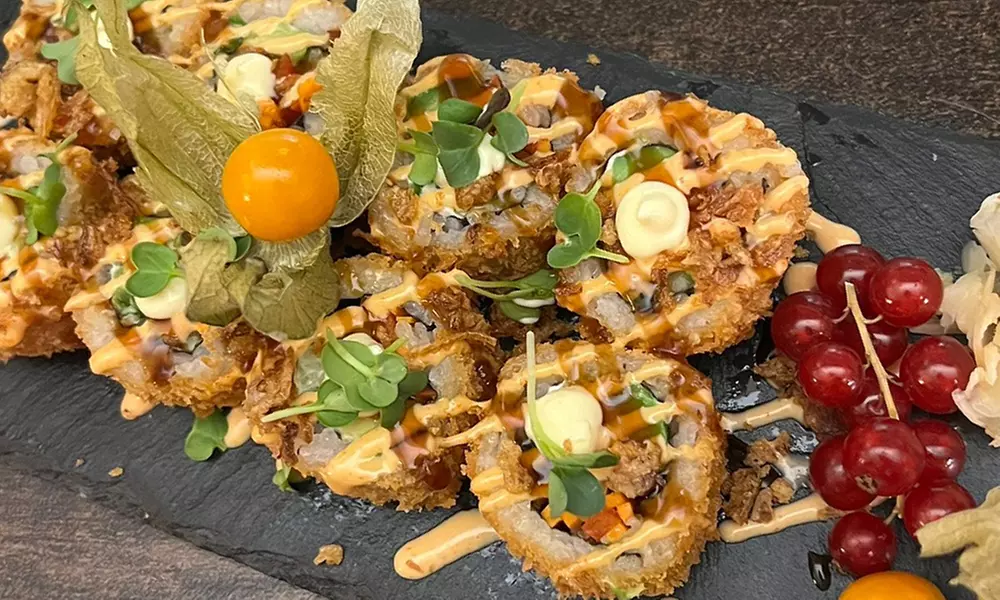 Thailändisch-japanisches 4- oder 5-Gänge-Menü für 2 oder 4 Personen