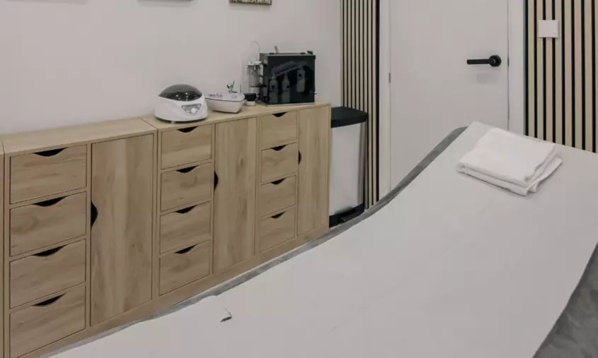 Up to 62% Off on PRP Hair loss or Face Treatment at Aesthetics London Academy