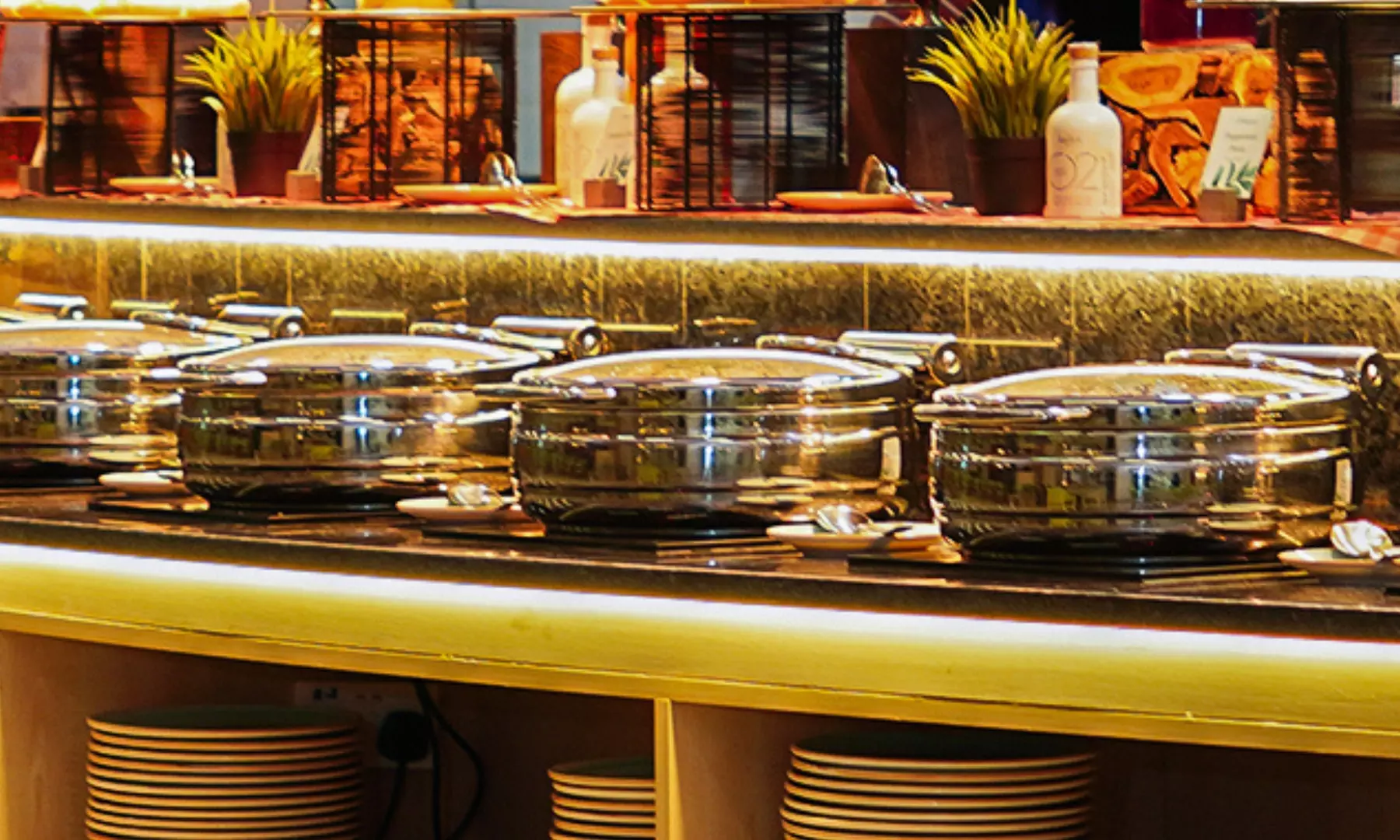 5-Star Breakfast with Drinks | Pool Access Option