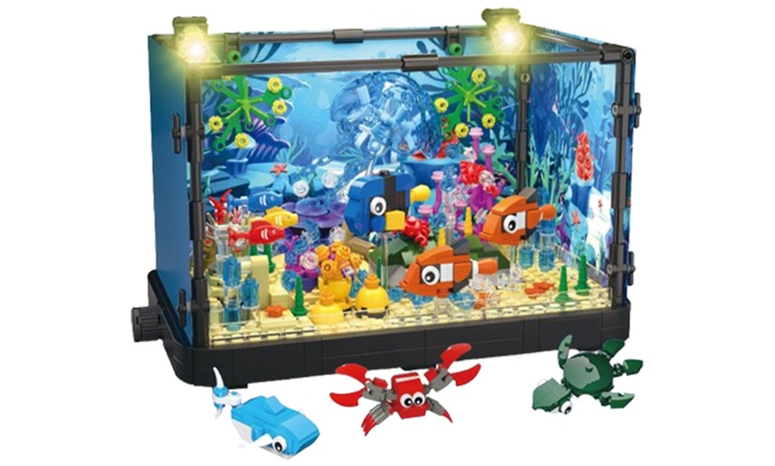 Image 2: LEGO Inspired Fish Tank Building Block Lighting Aquarium Set