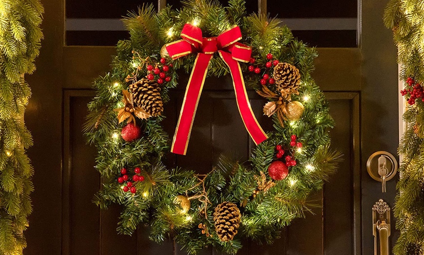 Image 11: Homcom Pre-Lit Christmas Wreath