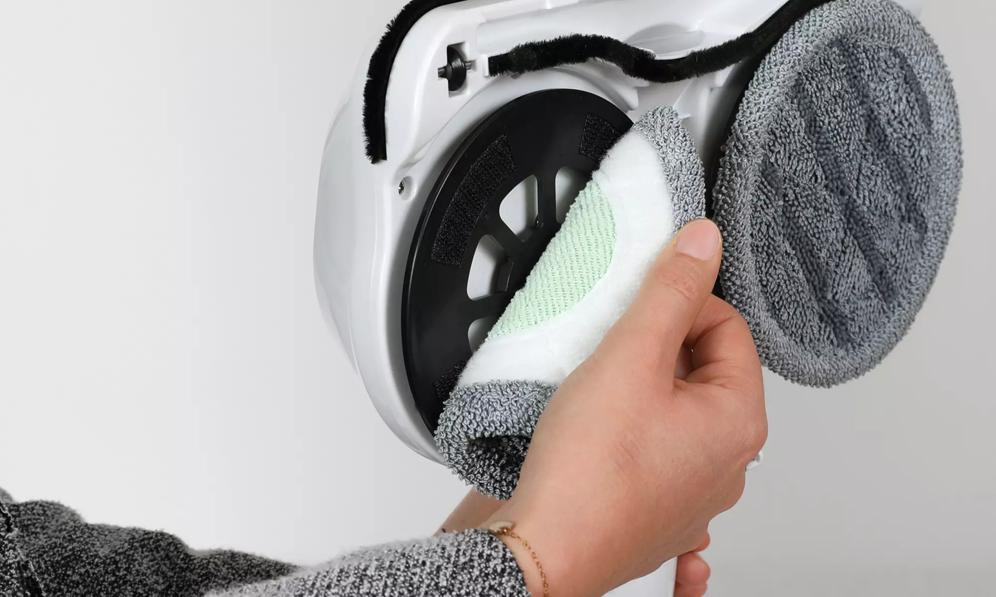 Aspirapolvere senza fili con sistema di lavaggio Speedy Cleaner