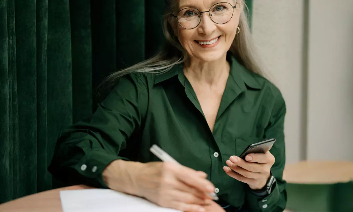 Get Up to Six Document Notarized (Mobile Service) at Iqq Trust (Up to 58%Off) - Second Medium