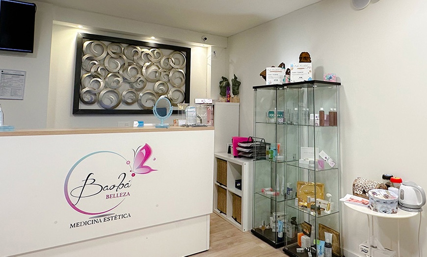 Image 2: Tratamiento facial con infiltración de ADN de esperma de salmón