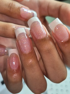 Gel manicure & 10 min massage Reflexology - Glamurs beauty studio
