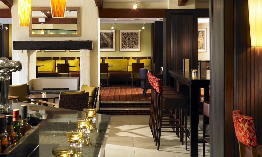 Image 8: Warwickshire: Spa Stay with Breakfast, Dinner & Treatments 