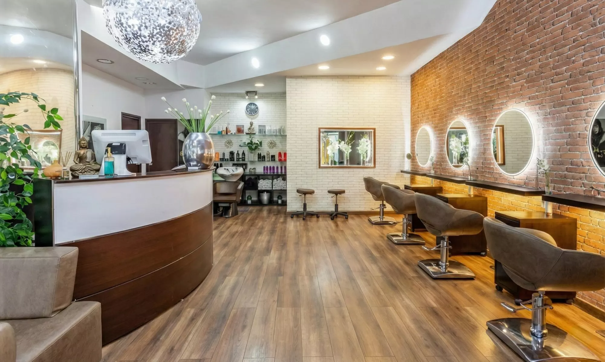 Visagismo con opción a henna, laminado de cejas y lifting de pestañas